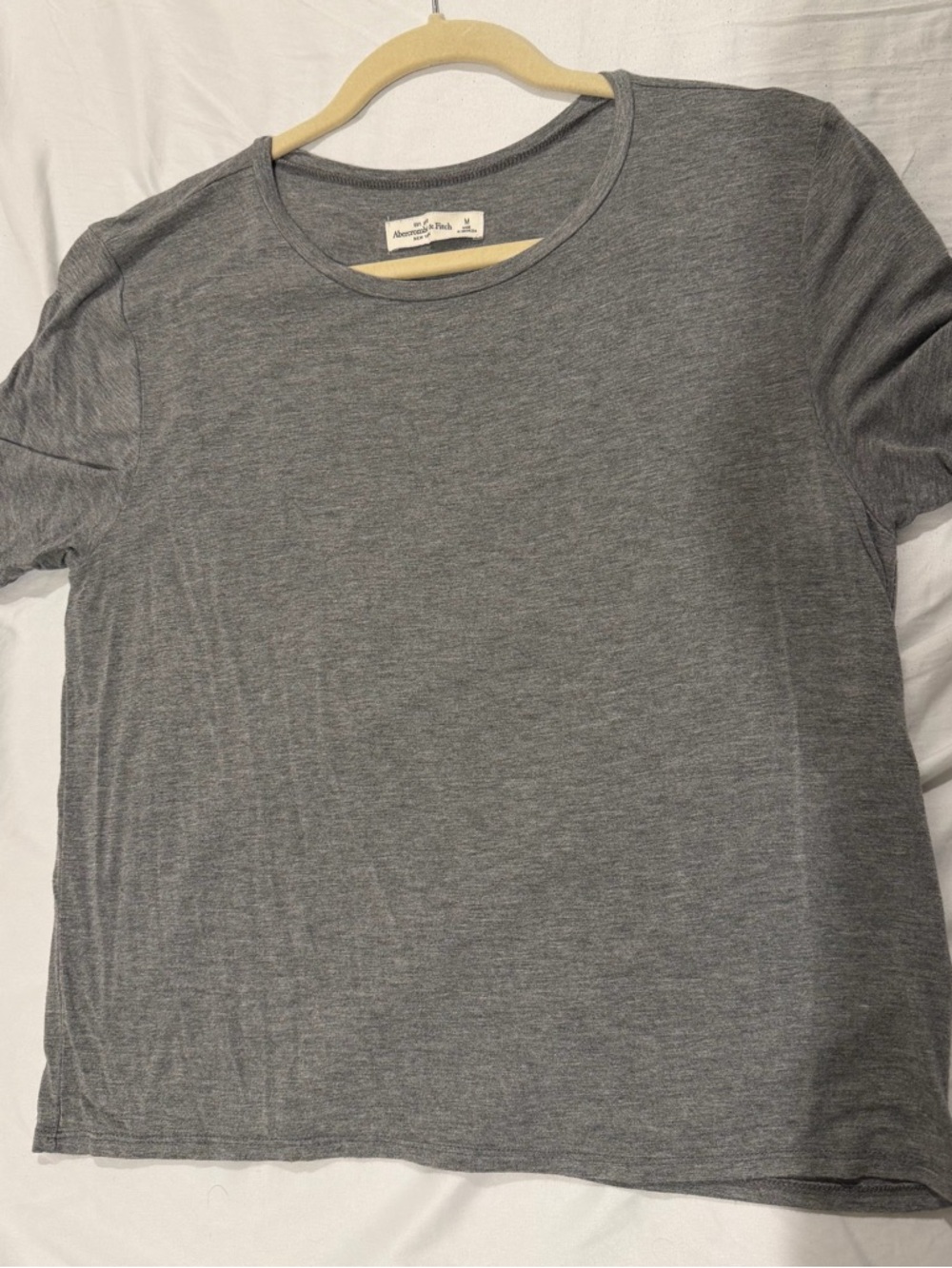 Abercrombie & Fitch Gray Short Sleeve Crew Neck Tee